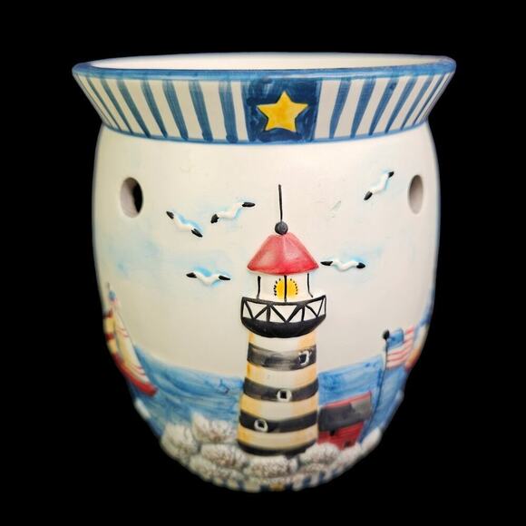 Yankee Candle Tart Wax Warmer Lighthouse Beach‎ Nautical Boats Embossed READ - Picture 1 of 9